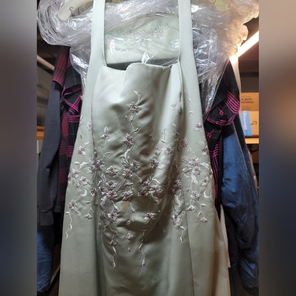 Vintage Light Green Formal Dress circa 2003 - Picture 11 of 16